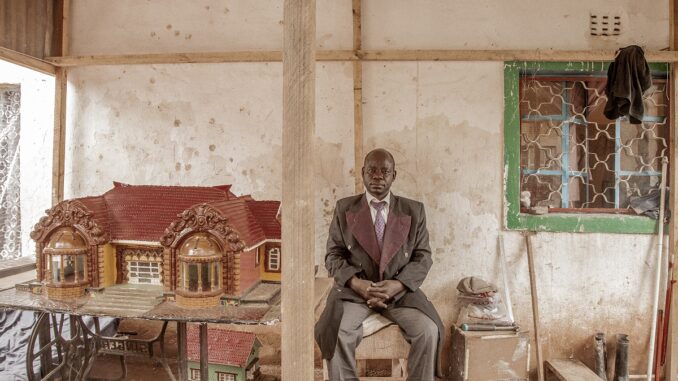 Sammy Baloji, Artist Richard Kaumba at his home in Lubumbashi, March 2013 © Sammy Baloji