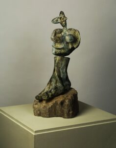 Joan Miró (Barcelona 1893 – Palma di Mallorca 1983) Personnage et oiseau, 1967 Bronze 55 x 22,5 x 32 cm Fundació Pilar i Joan Miró a Mallorca, Don de l’artiste, 1981 ©Fundació Pilar i Joan Miró a Mallorca - Photographic Archive. © Successio Miró / SABAM Belgium 2022